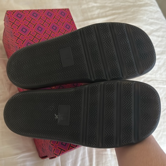 Tory Burch Pool Slides - Picture 2 of 4